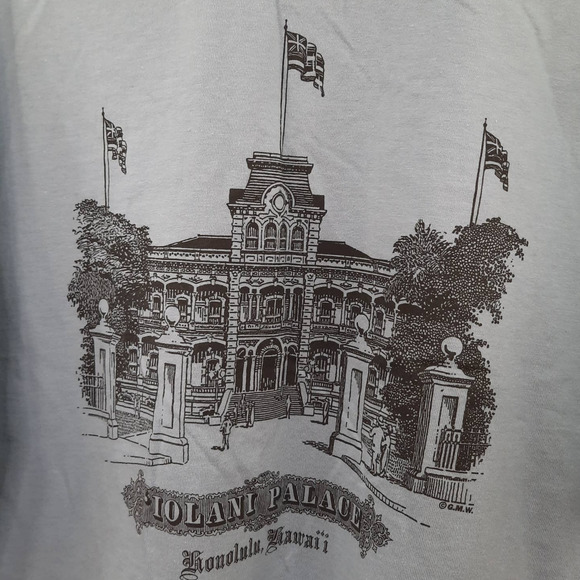 Hanes| Iolani Palace Graphic Tshirt Size L - Picture 3 of 4